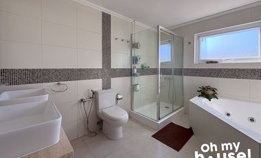Casa mediterranea de 5 habitaciones en Condominio Los Viñedos de Tabolango