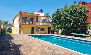 Casa en Venta en Fraccionamiento con vigilancia en Cuernavaca, Morelos.