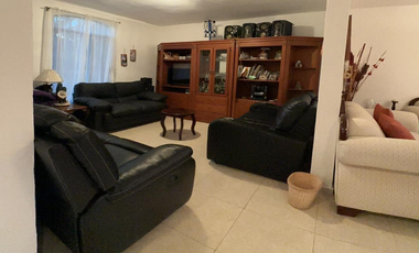 6.11 CASA EN RENTA EN SAN GIL COMPLETAMENTE AMUEBLADA - PASEO DEL ABANICO 217