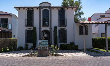 6.11 CASA EN RENTA EN SAN GIL COMPLETAMENTE AMUEBLADA - PASEO DEL ABANICO 217