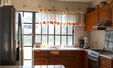 6.11 CASA EN RENTA EN SAN GIL COMPLETAMENTE AMUEBLADA - PASEO DEL ABANICO 217