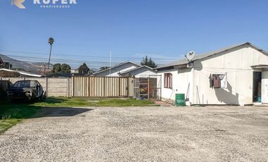 CASA CON TERRENO AMPLIO EN CASABLANCA