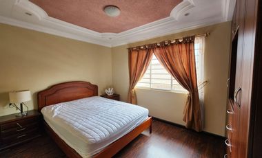 Casa en venta en urbanización muy cerca del Supermaxi Av. Don Bosco en Cuenca
