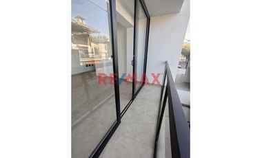 Venta De Departamento En Quinto Piso De Estreno Con Ascensor//ID:1143896