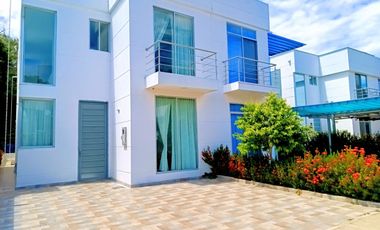 Casa en venta en conjunto en Ricaurte- Cundinamarca