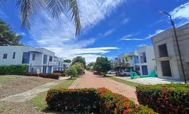 Casa en venta en conjunto en Ricaurte- Cundinamarca