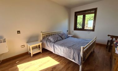 CASA CON VISTA Y ACCESO AL LAGO