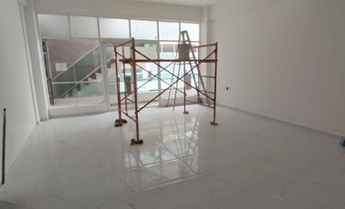 Locales desde 48 m² en Plaza Palmeras en el Fracc. Jardines de Virginia