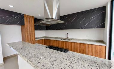 VENTA ESPECTACULAR con ROOF XARAMÁ Residencial, CENTRICO.