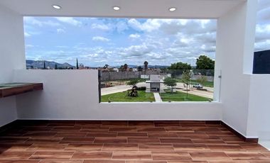 VENTA ESPECTACULAR con ROOF XARAMÁ Residencial, CENTRICO.