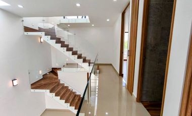 VENTA ESPECTACULAR con ROOF XARAMÁ Residencial, CENTRICO.