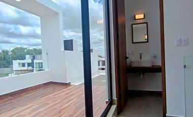 VENTA ESPECTACULAR con ROOF XARAMÁ Residencial, CENTRICO.