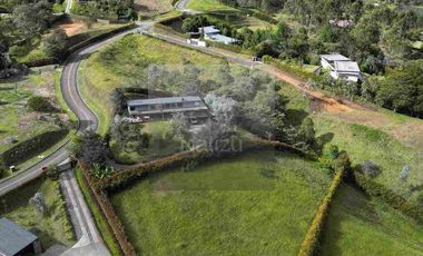 Lote en Parcelación cerrada La Ceja