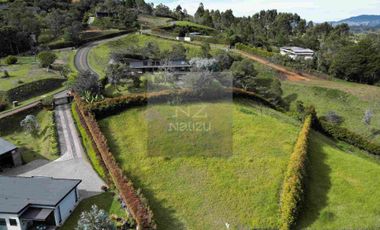 Lote en Parcelación cerrada La Ceja