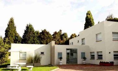 ARRIENDO VENDO DIRECTO LINDA CASA MODERNA 1 AÑO DE 600 M2 YERBABUENA
