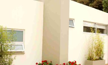 ARRIENDO VENDO DIRECTO LINDA CASA MODERNA 1 AÑO DE 600 M2 YERBABUENA