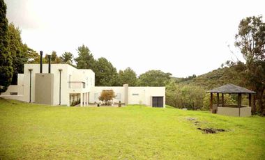 ARRIENDO VENDO DIRECTO LINDA CASA MODERNA 1 AÑO DE 600 M2 YERBABUENA
