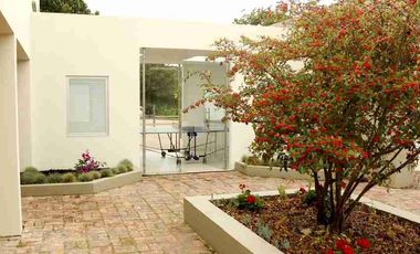 ARRIENDO VENDO DIRECTO LINDA CASA MODERNA 1 AÑO DE 600 M2 YERBABUENA