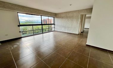 Se vende apartamento en Álamos Pereira con permiso para Airbnb en lujoso edificio.