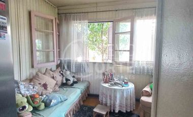 CASA  CON  GRAN POTENCIAL PARA REMODELAR