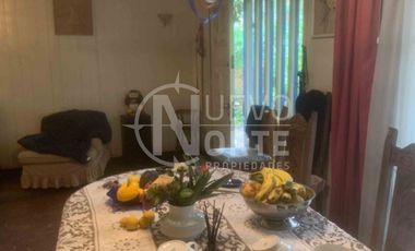 CASA  CON  GRAN POTENCIAL PARA REMODELAR