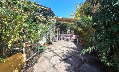 CASA  CON  GRAN POTENCIAL PARA REMODELAR