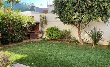 Rta arbide casa $28mil amplia casi esq.b. Algeciras solo p/officinas,comercio, consultorios,etc.4 recam c/u baño y vestidor cto lavado/ y servicio