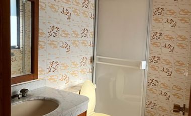 Rta arbide casa $28mil amplia casi esq.b. Algeciras solo p/officinas,comercio, consultorios,etc.4 recam c/u baño y vestidor cto lavado/ y servicio