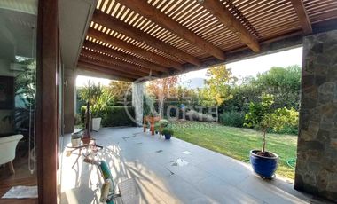 IMPECABLE CASA EN CHAMISDERO A SÓLO 10 MINUTOS DE VITACURA
