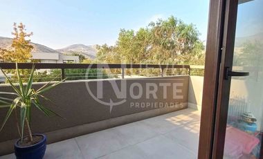 IMPECABLE CASA EN CHAMISDERO A SÓLO 10 MINUTOS DE VITACURA