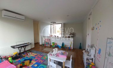 IMPECABLE CASA EN CHAMISDERO A SÓLO 10 MINUTOS DE VITACURA