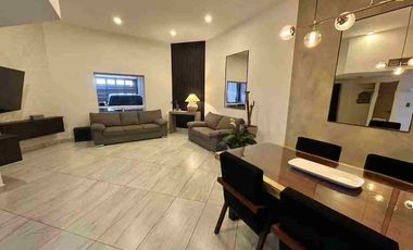 VENTA CASA EN RINCONES DE SAN MARCOS(RINCONADA DE SAN MARCOS)FRENTE A PARQUE. 3 RECAMARAS Y UN DEPTO. INDEPEN. 425M2 C. TOTALMENTE REMODELADA Y EQUIPADA.