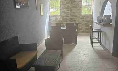 Casa amplia con terreno excedente