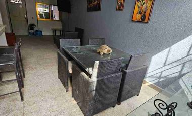 Casa amplia con terreno excedente