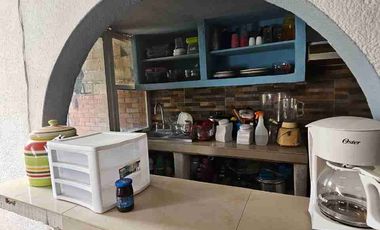 Casa amplia con terreno excedente