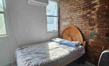 Casa amplia con terreno excedente