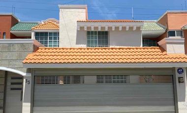 casa en costa de oro exelente ubicacion