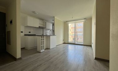 Condominio Privado, buena ubicación, con piscina, salón de eventos y estacionamiento.
