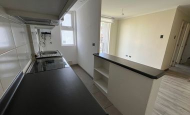 Condominio Privado, buena ubicación, con piscina, salón de eventos y estacionamiento.