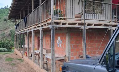 Venta Finca Cafetera en Santuario Risaralda