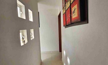 EXCELENTE VILLA AMPLIA Y DE BUEN GUSTO EN RESIDENCIAL VINDEZA