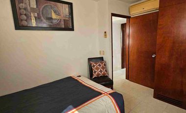 EXCELENTE VILLA AMPLIA Y DE BUEN GUSTO EN RESIDENCIAL VINDEZA