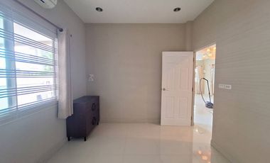 3 BRM, 2 BATH Renovated House For Sale In Mak Khaeng, Udon Thani, Thailand.