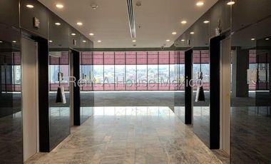 Oficina en Venta en Hacienda de Las Palmas, Huixquilucan