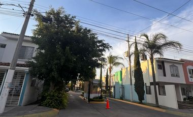 Casa en Venta en Parque de Tesistan, Zapopan en Excelente Precio.