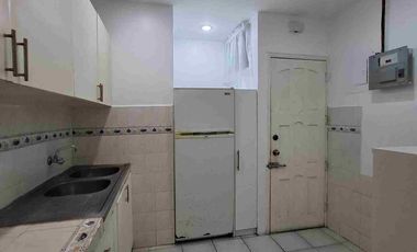 Miraflores : en alquiler departamento de 120 mts , 3 habitaciones y parqueo con puerta eléctrica