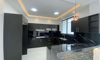 VENTA DE CASA EN URB. BRISAS DEL RIO