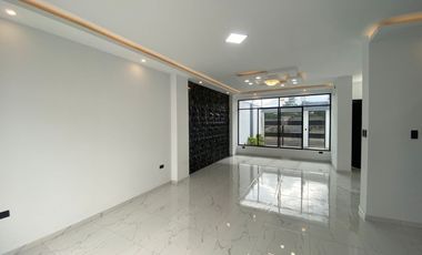 VENTA DE CASA EN URB. BRISAS DEL RIO