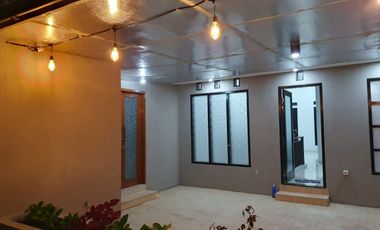 RUMAH TINGGAL MODERN SPLIT LEVEL BARU RENOVASI DI SETIABUDI REGENCY KAWASAN BANDUNG UTARA