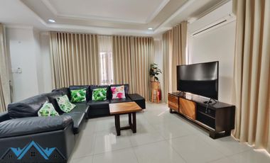 5 Bedroom House with Big Pool For RENT in Amsic Angeles City Pampanga